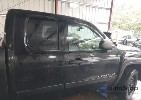 2008 Chevrolet Silverado 1500 Lt2 from USA, damaged, VIN 2GCEK19J581102153